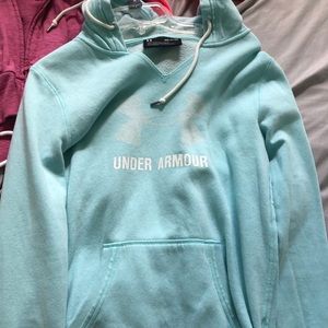 UNDER ARMOUR HOODIE